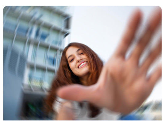 Gimbal 3-Axe cu AI Tracking și Lumină Integrată